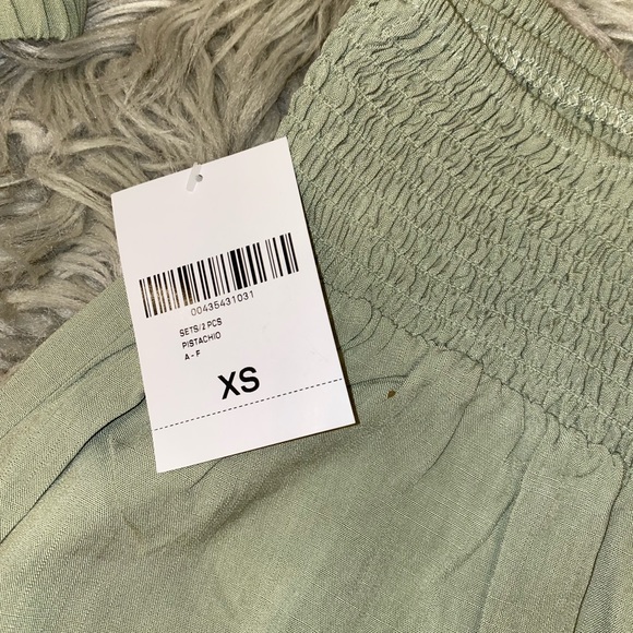 Forever 21 Matching Set - Picture 4 of 4